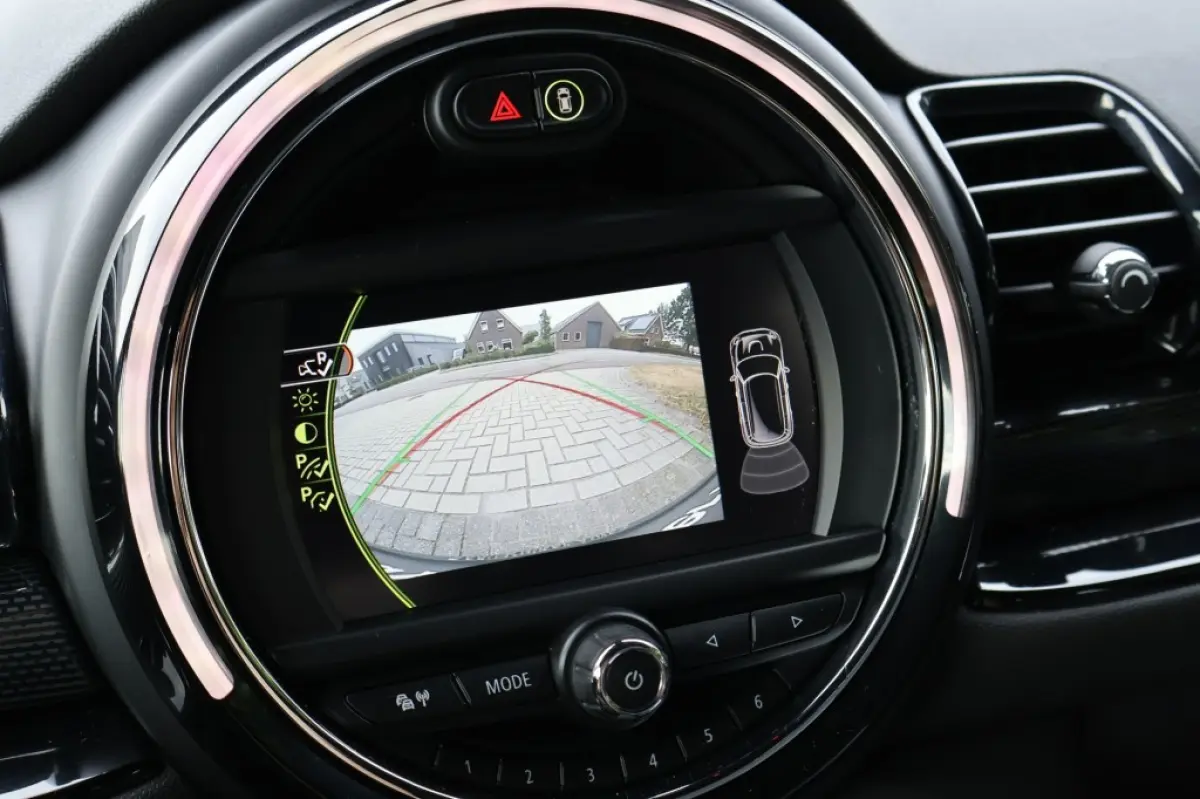 2.0 Cooper S Pepper (192pk) HUD/18inch/Keyless/LED/ACC/Sfeerverlichting