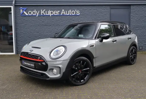 2.0 Cooper S Pepper (192pk) HUD/18inch/Keyless/LED/ACC/Sfeerverlichting