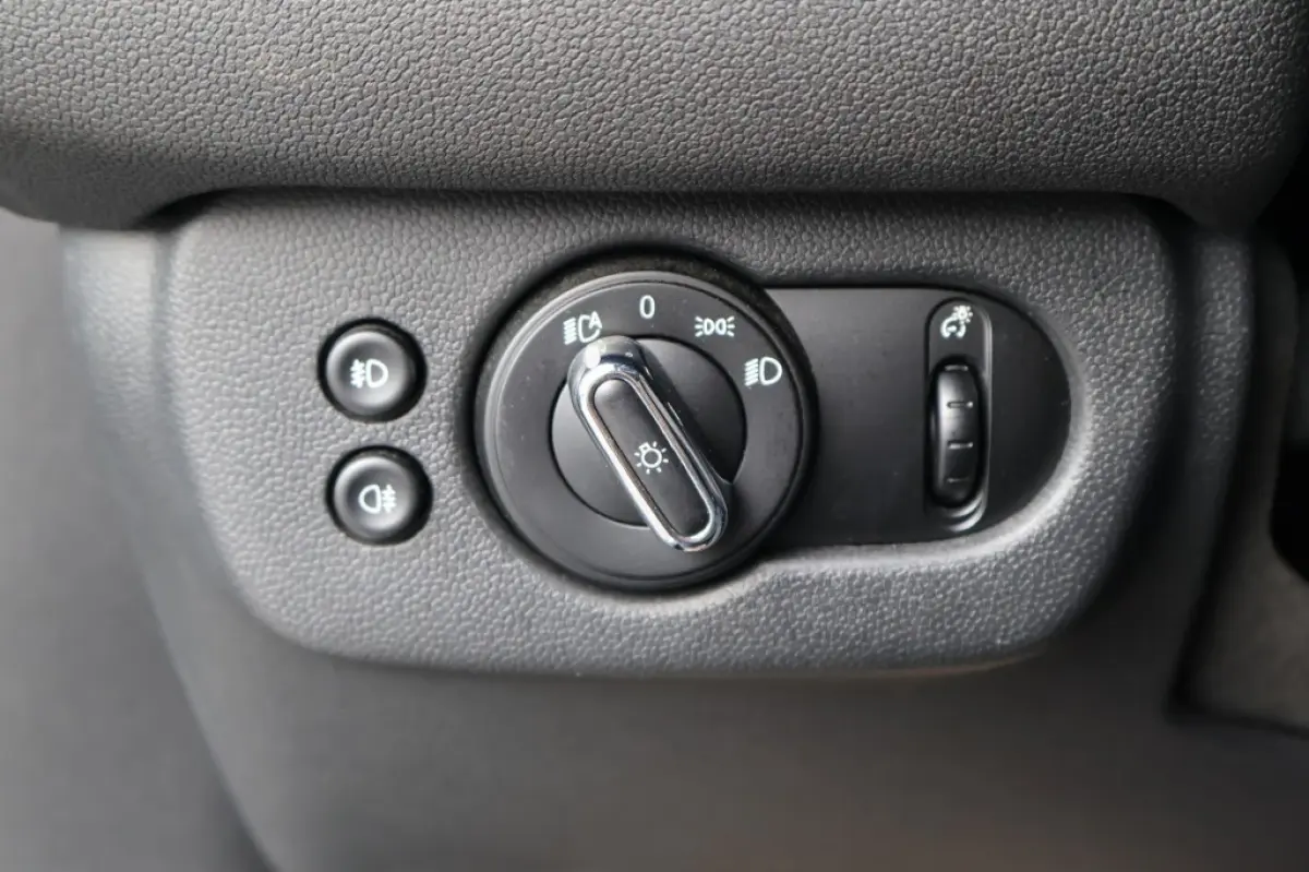 2.0 Cooper S Pepper (192pk) HUD/18inch/Keyless/LED/ACC/Sfeerverlichting
