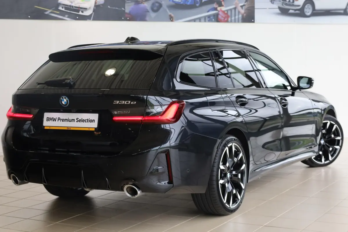 330e M Sport | Trekhaak | Comfort Access | Elektr. Stoelen met Memory