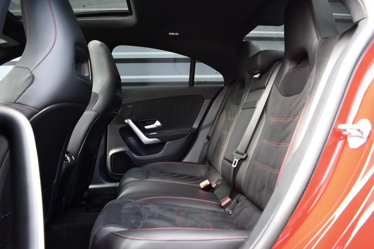 200 AMG Line | Panorama | Sfeerverlichting |  Widescreen Cockpit | Stoelverwarming |
