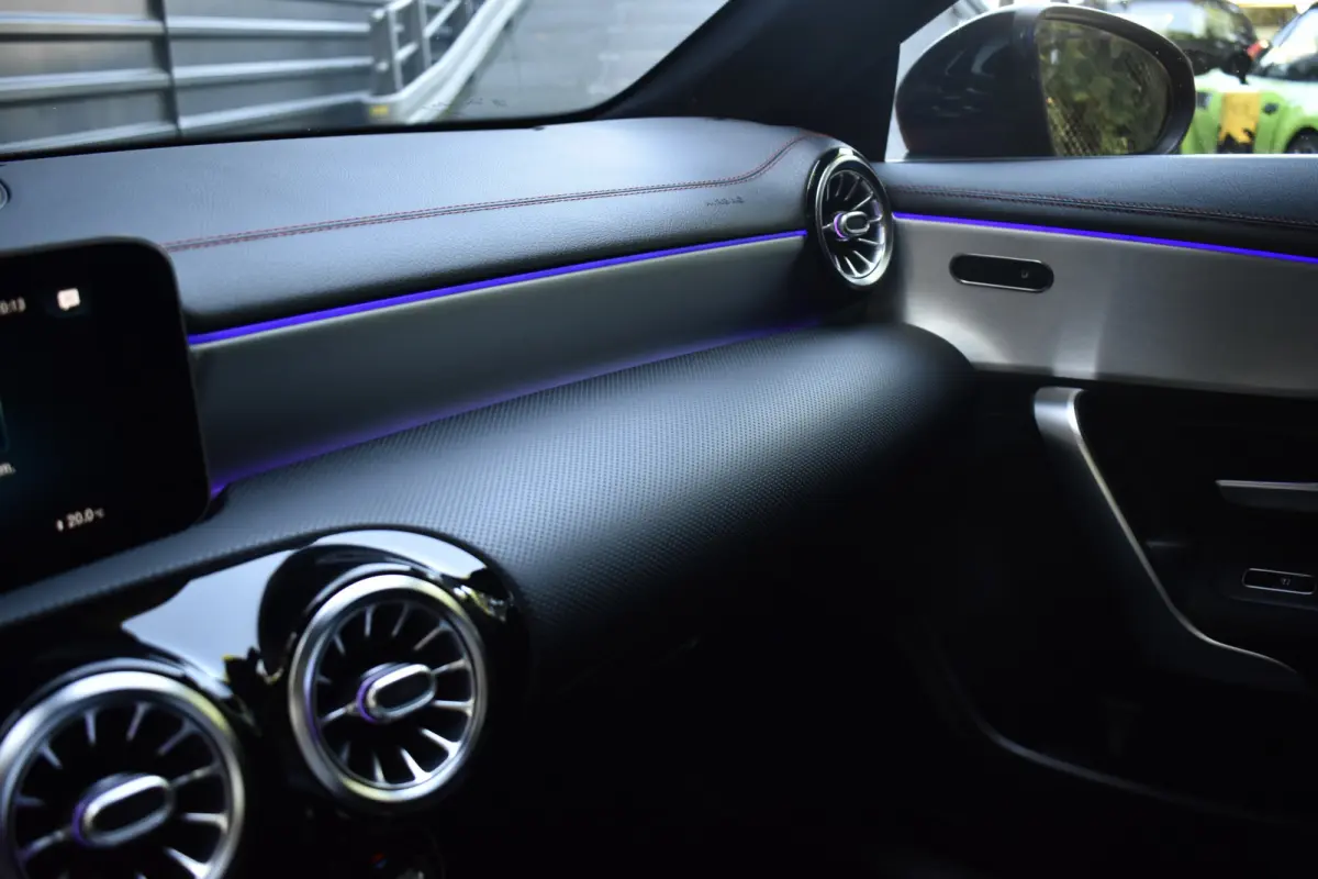 200 AMG Line | Panorama | Sfeerverlichting |  Widescreen Cockpit | Stoelverwarming |