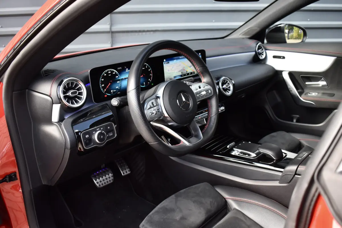 200 AMG Line | Panorama | Sfeerverlichting |  Widescreen Cockpit | Stoelverwarming |