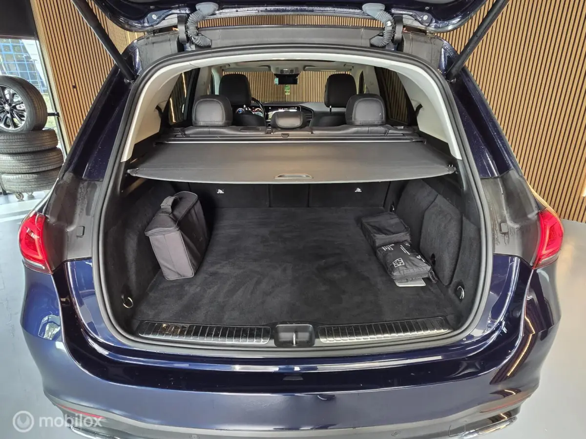 350 de 4MATIC Premium Plus AMG | Pano