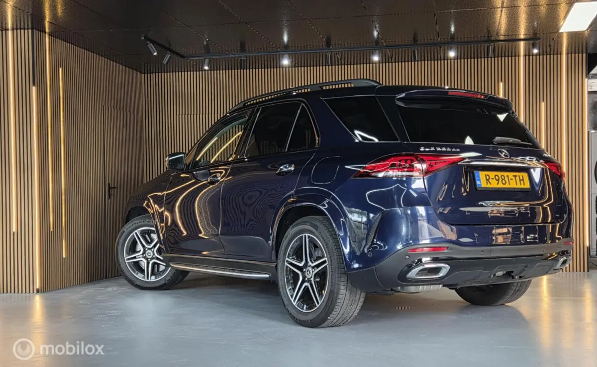 350 de 4MATIC Premium Plus AMG | Pano