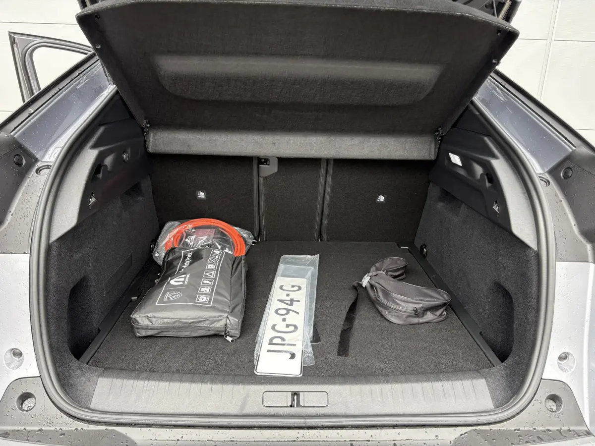 1.6 plug-in Hybrid 195 Allure | Panoramic Navigation Pack | Trekhaak | Camera | Apple Carplay/Android Auto