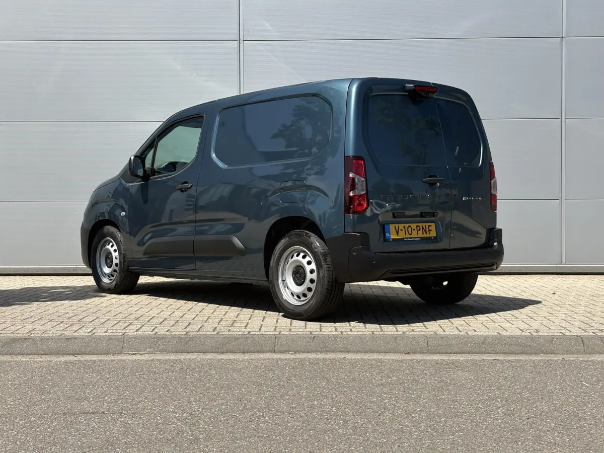 136 L1 Pro Skill 50 kWh | Camera | Houten vloer + zijwanden | Stoelverwarming | Apple Carplay/Android Auto