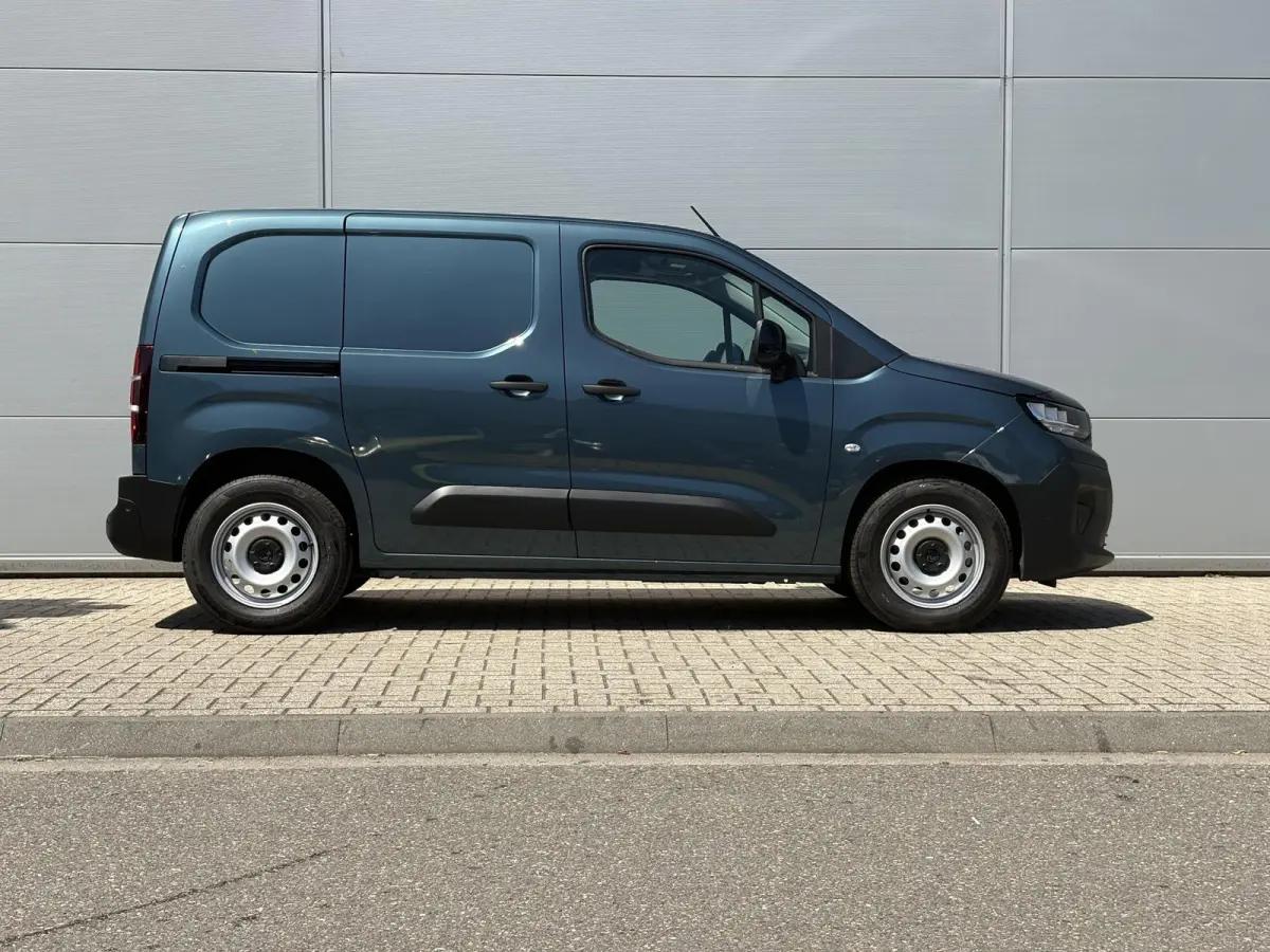 136 L1 Pro Skill 50 kWh | Camera | Houten vloer + zijwanden | Stoelverwarming | Apple Carplay/Android Auto