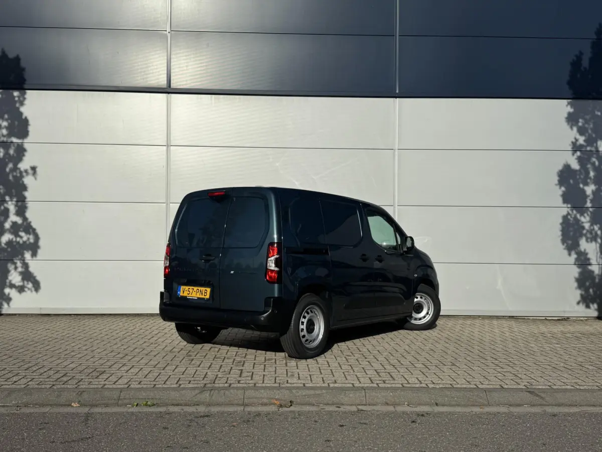 136 L1 Pro Skill 50 kWh | Camera | Houten vloer + zijwanden | Stoelverwarming | Apple Carplay/Android Auto