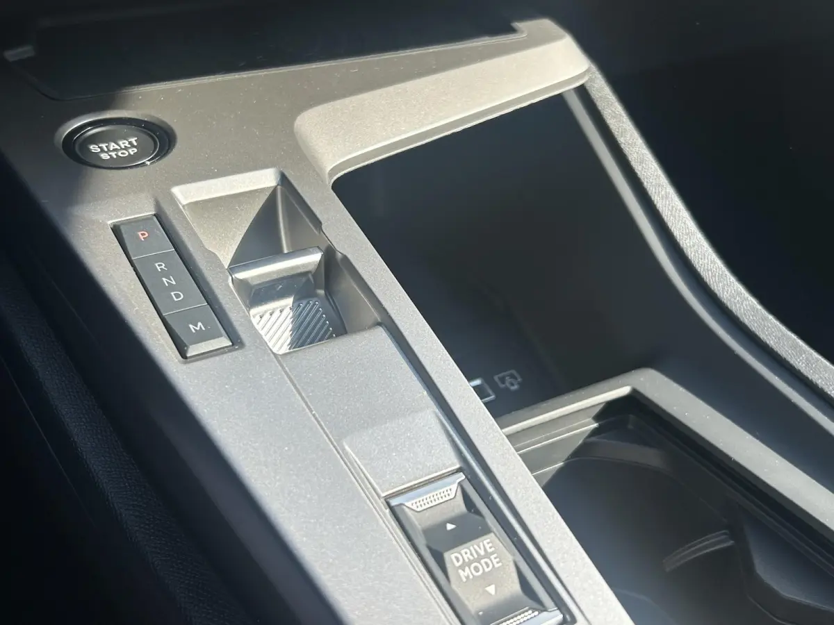 1.2 Hybrid 145 e-DCS6 Allure | Adaptieve Cruise Control | Camera | Stoel/stuurverwarming | Apple Carplay/Android Auto