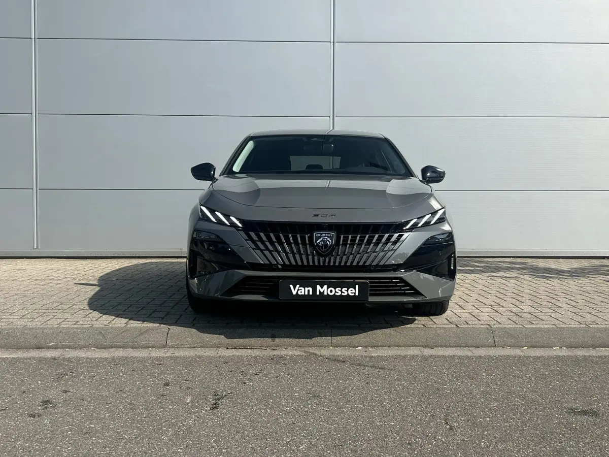 1.2 Hybrid 145 e-DCS6 Allure | Adaptieve Cruise Control | Camera | Stoel/stuurverwarming | Apple Carplay/Android Auto