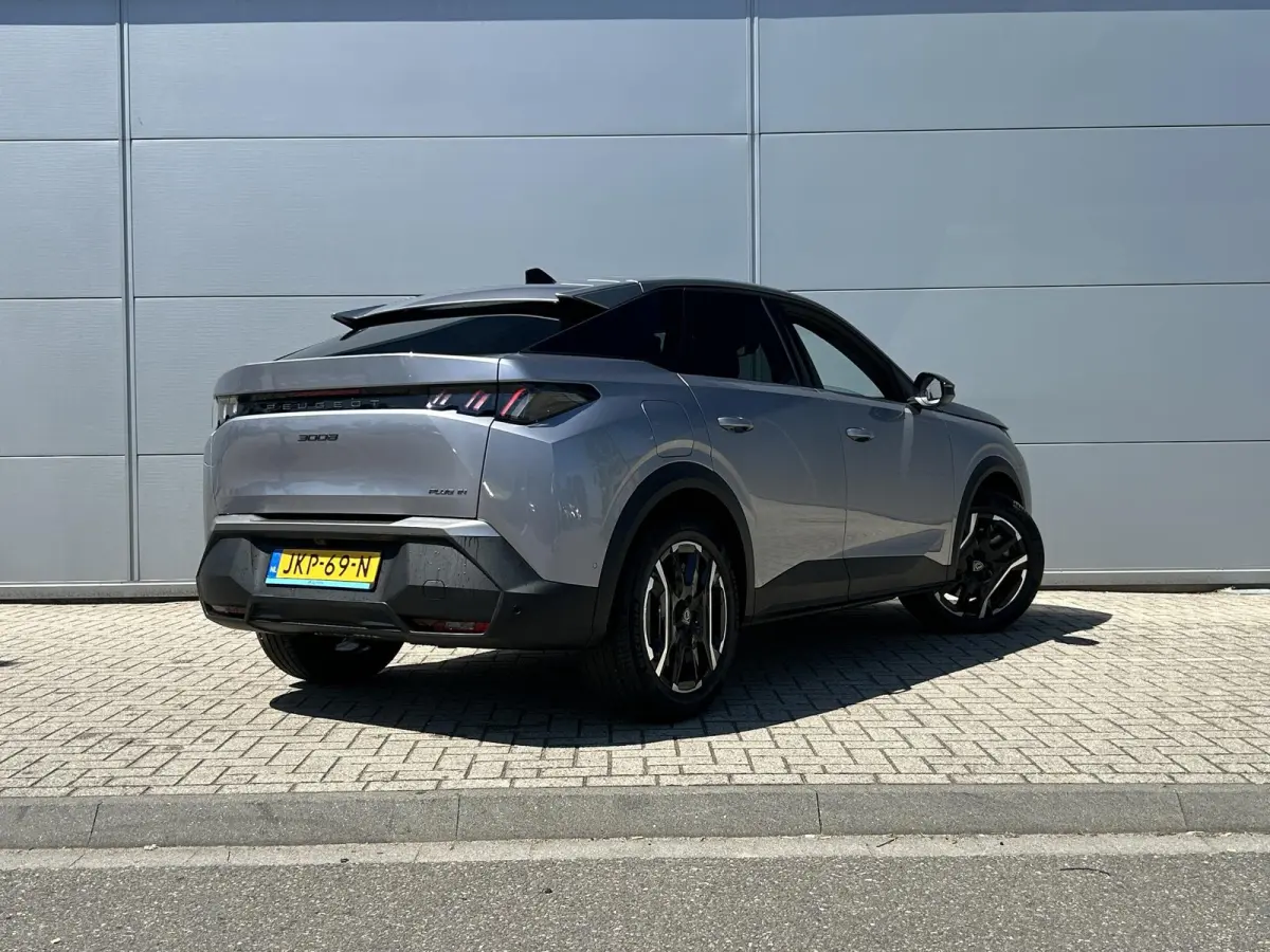 1.6 plug-in Hybrid 195 Allure | Navigatie | 360 camera | Adaptieve Cruise Control | Stuurverwarming