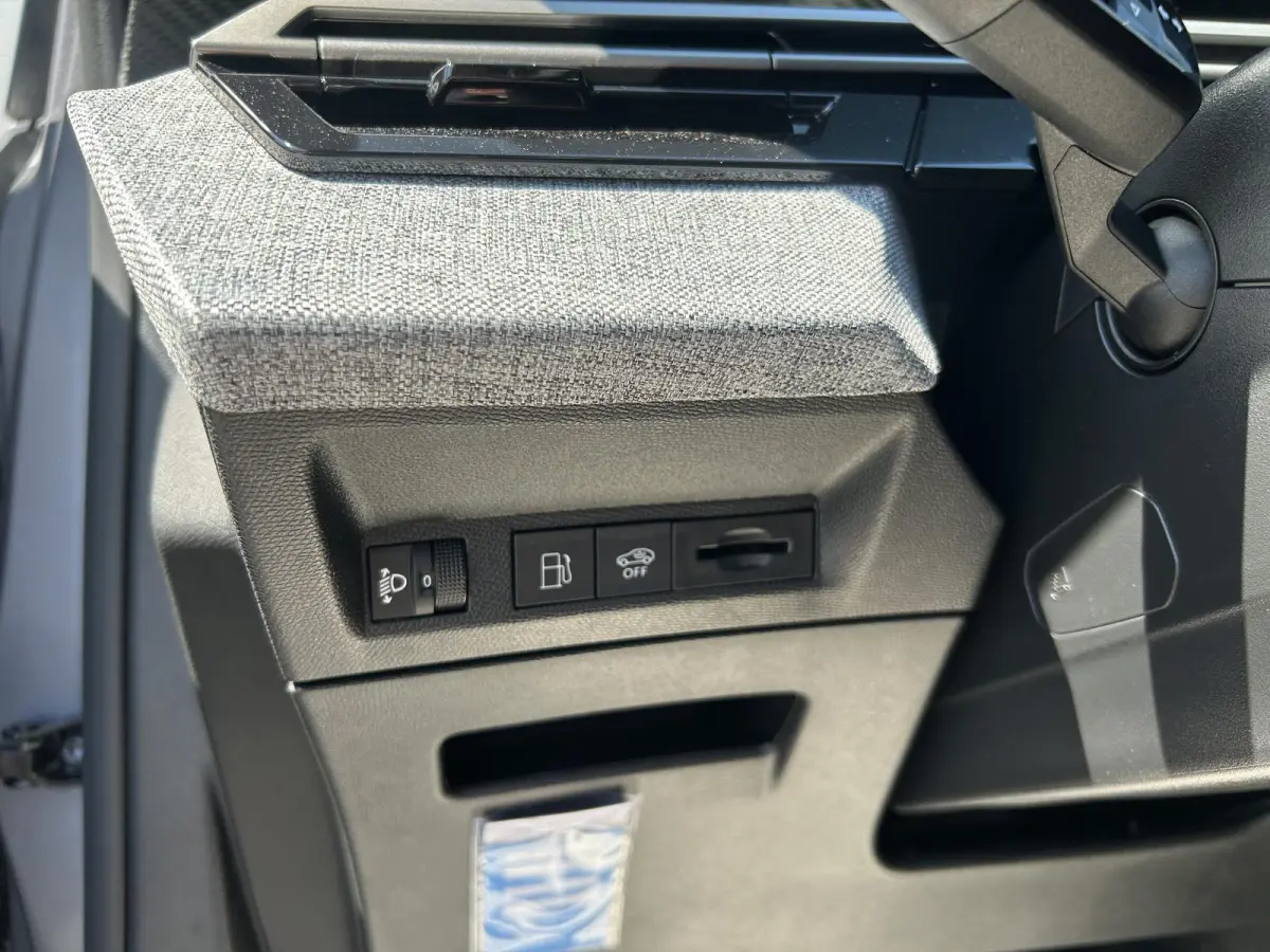 1.6 plug-in Hybrid 195 Allure | Navigatie | 360 camera | Adaptieve Cruise Control | Stuurverwarming