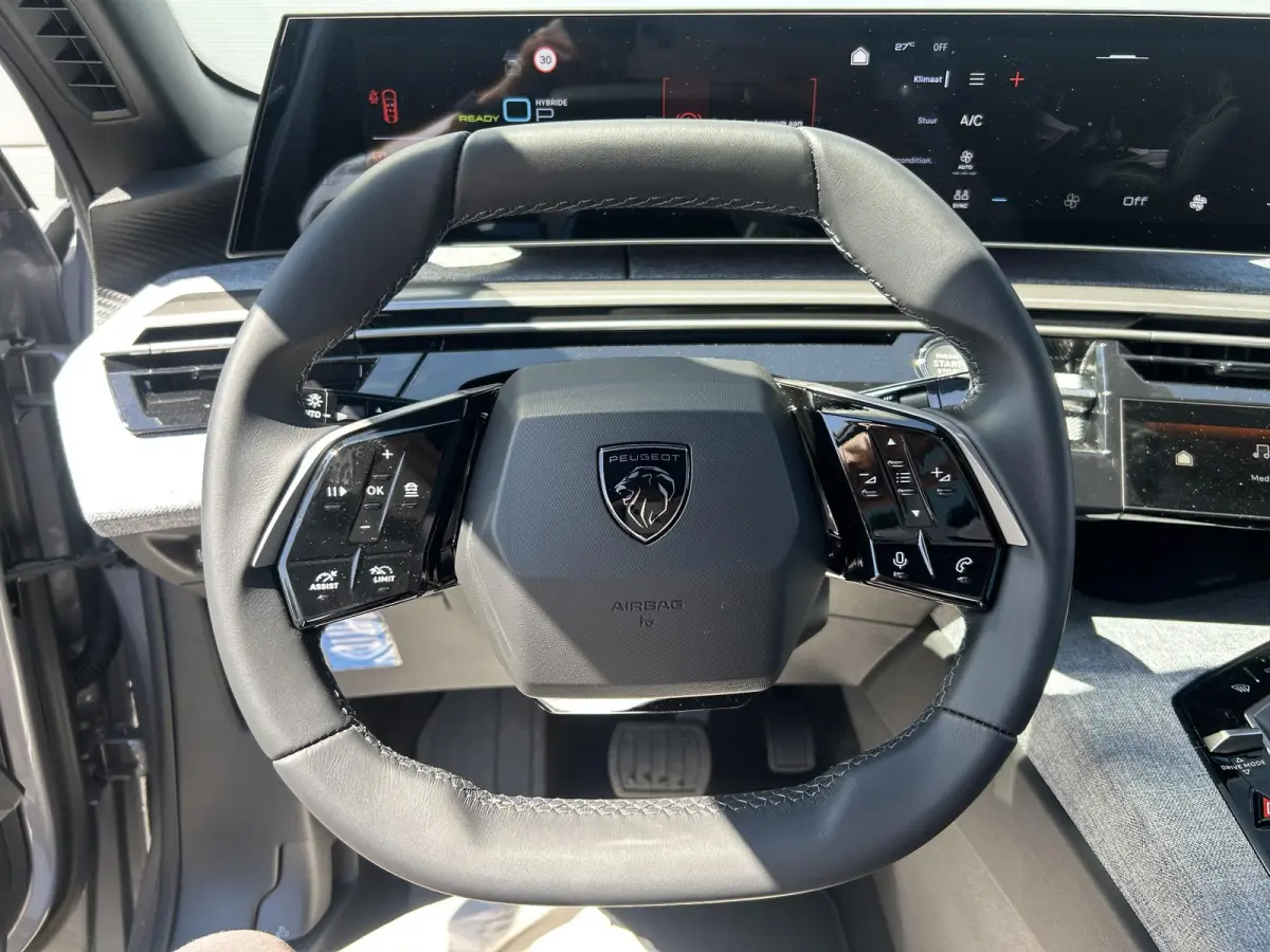1.6 plug-in Hybrid 195 Allure | Navigatie | 360 camera | Adaptieve Cruise Control | Stuurverwarming