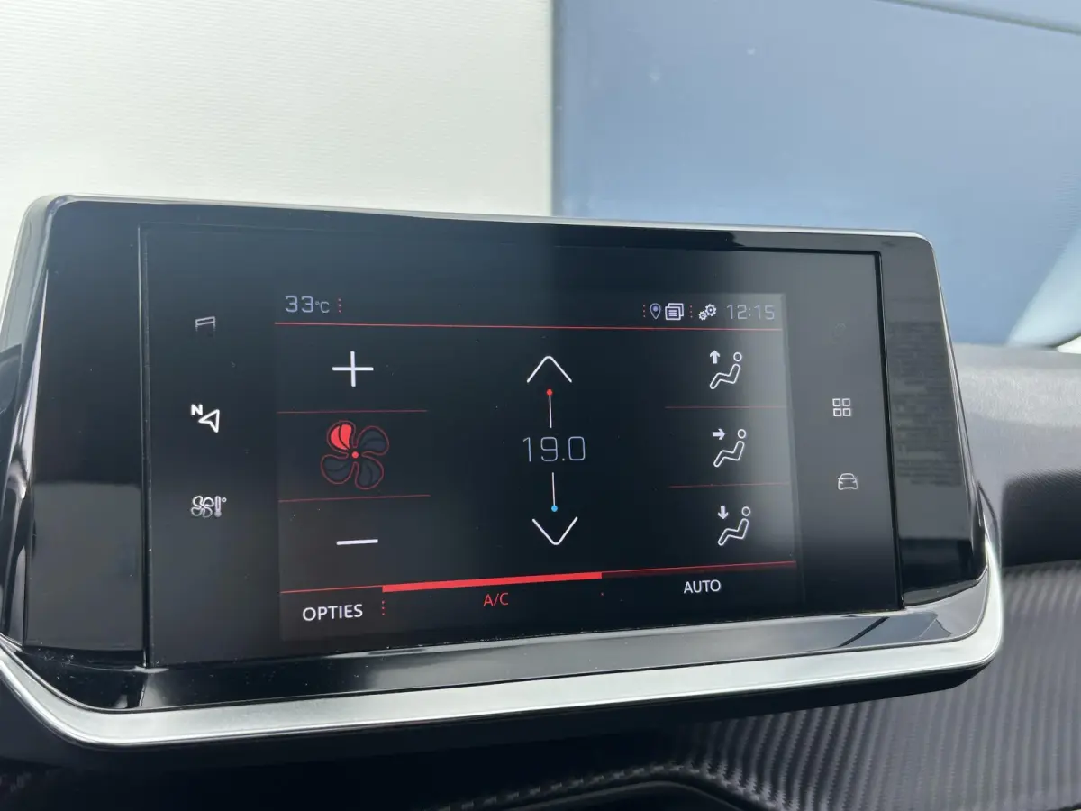1.2 PureTech Allure | Cruise Control | Camera | Stoelverwarming | Navigatie | Apple Carplay/Android Auto