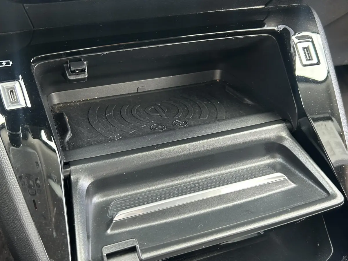 1.2 PureTech Allure | Cruise Control | Camera | Stoelverwarming | Navigatie | Apple Carplay/Android Auto