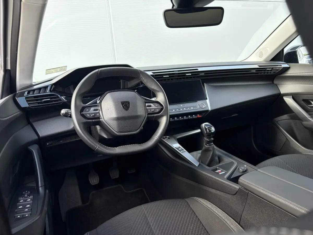 1.2 PureTech Active Pack Business | Navigatie | Parkeerhulp | Cruise Control | Apple Carplay/Android Auto