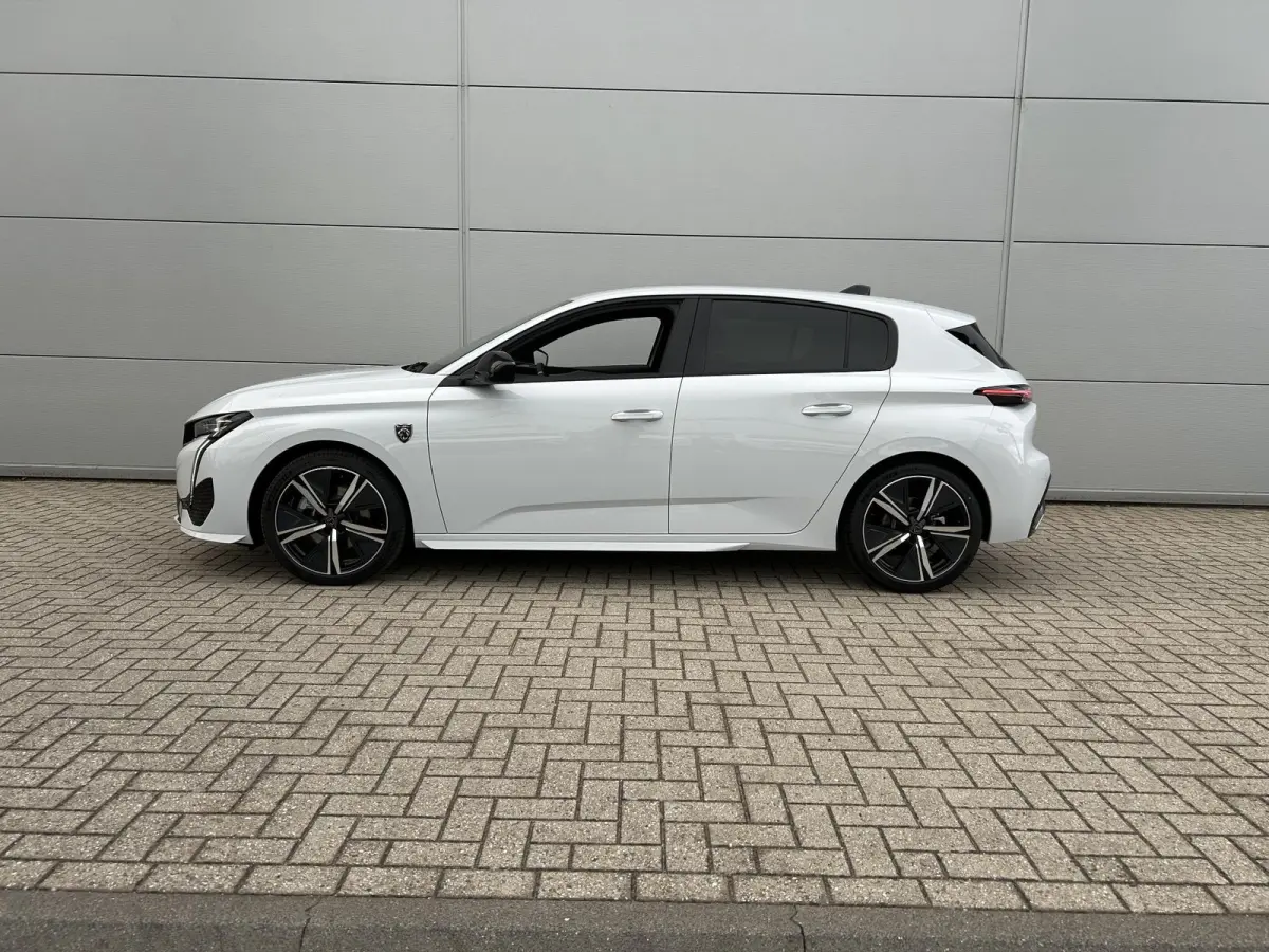 1.2 Mild Hybrid 145 e-DCS6 GT | Automaat | 360 camera | Adaptieve Cruise Control | Navigatie | Apple Carplay/Android Auto | 3D Cockpit | ACTIE MODEL