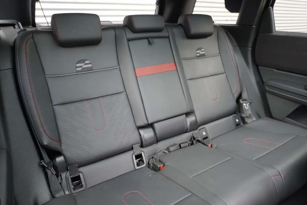 E John Cooper Works M | SoH 100% | Panoramadak elektrisch | John Cooper Works uitvoering | Head-Up Display | Harman/Kardon Surround Sound systeem