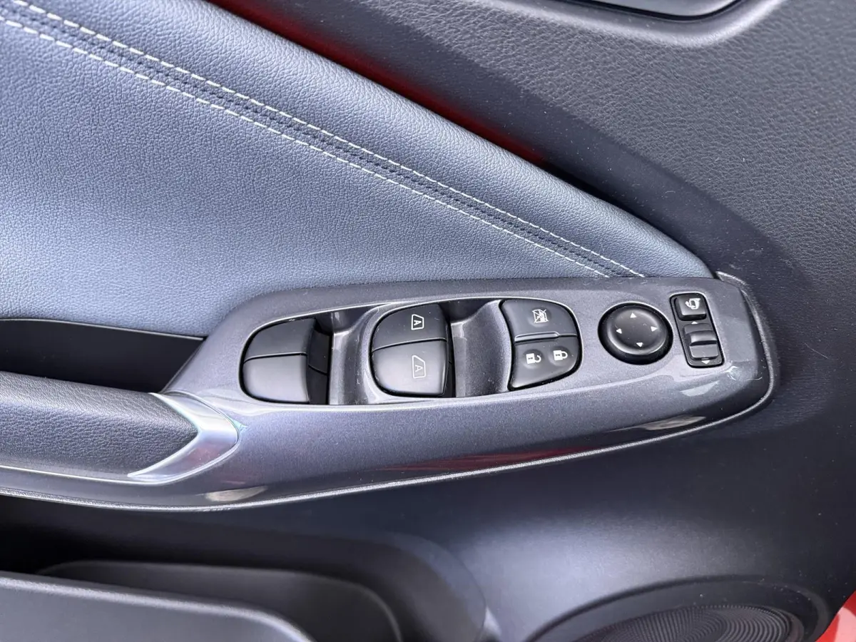 1.0 DIG-T Premiere Edition | Parkeercamera | Stoel- & Voorruitverw. |