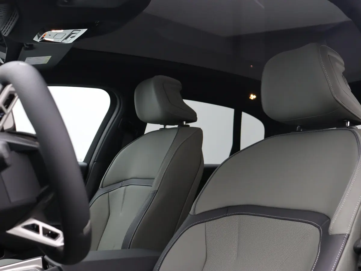 50 xDrive First Edition | M Sportpakket | Innovation Pack | Digital Pack | Harman Kardon