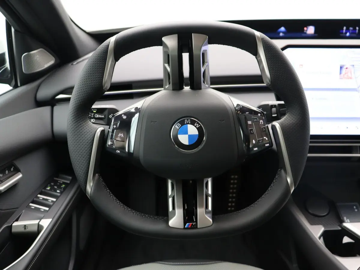 50 xDrive First Edition | M Sportpakket | Innovation Pack | Digital Pack | Harman Kardon