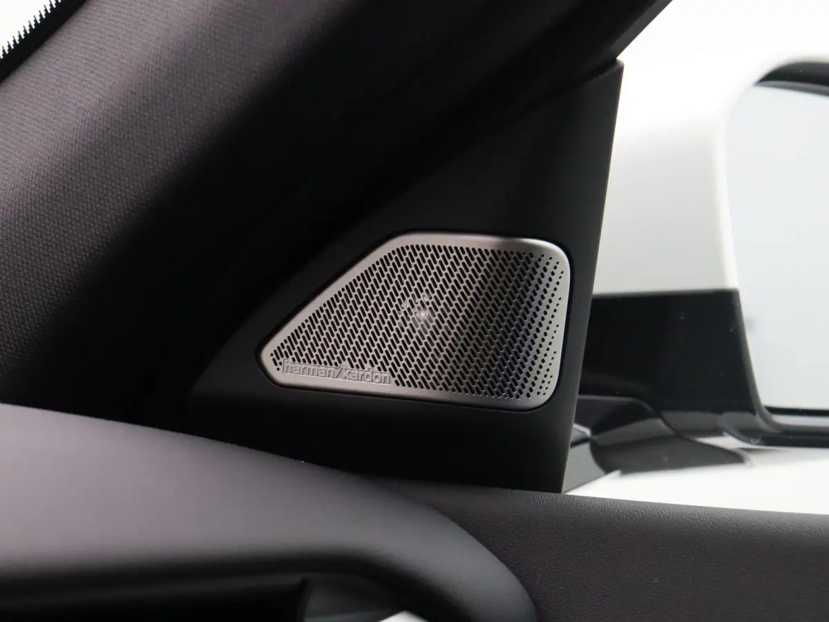 50 xDrive First Edition | M Sportpakket | Innovation Pack | Digital Pack | Harman Kardon