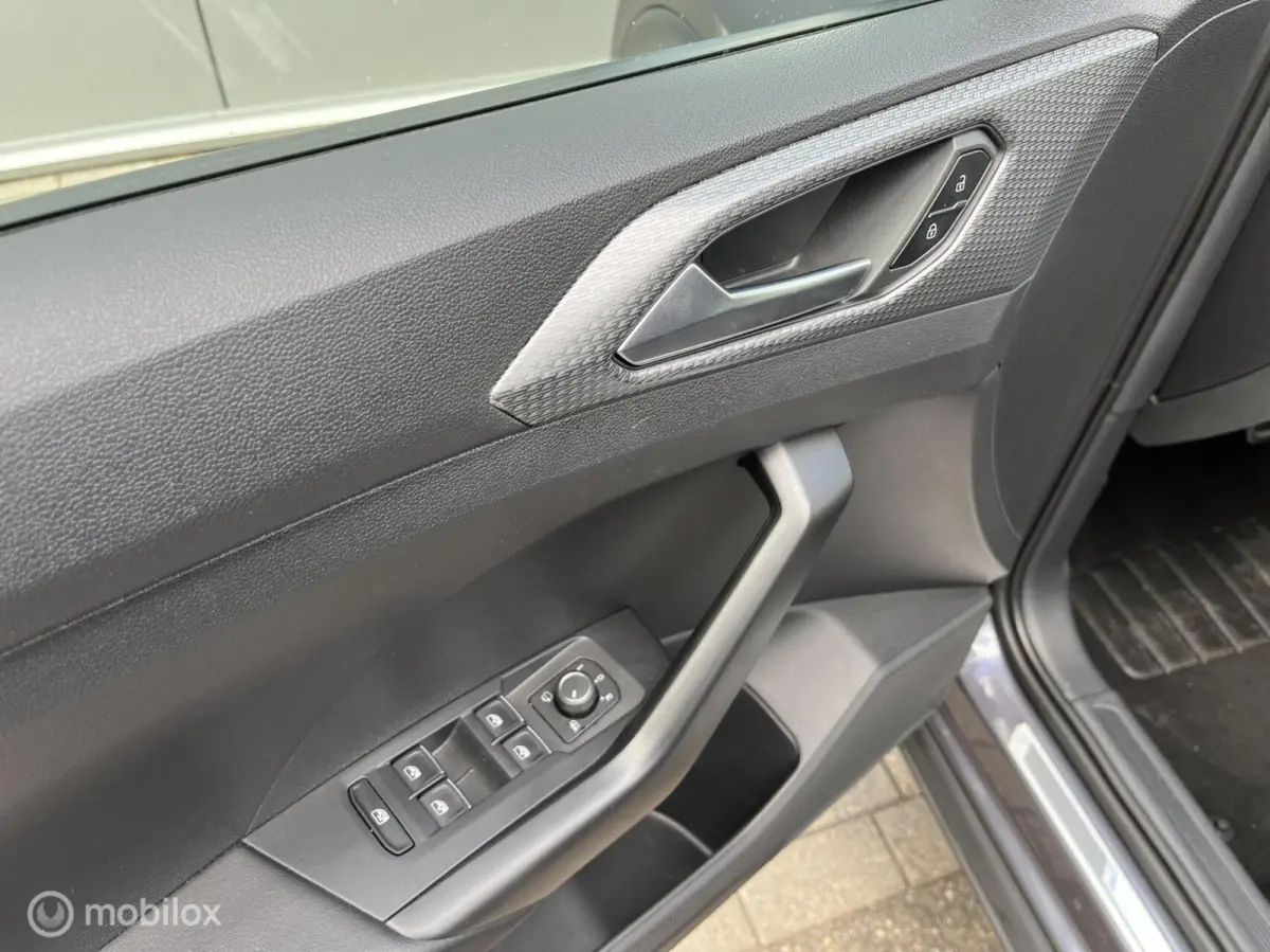 1.0 TSI110 DSG 2X R-line/NAVI/VIRTUALDASH