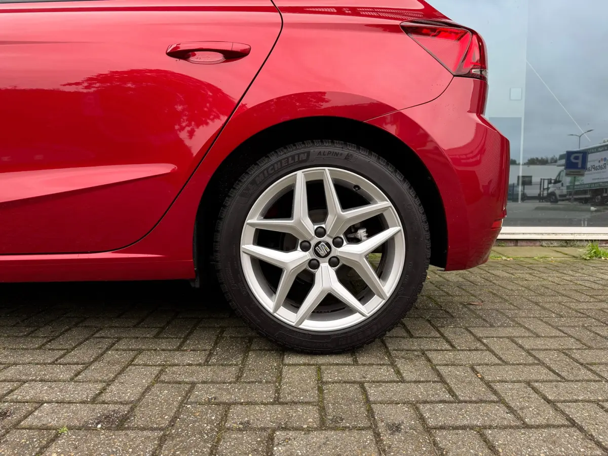 1.0 TSI FR Business Intense - Pano/Schuifdak - Climate - Navi - Org.NL