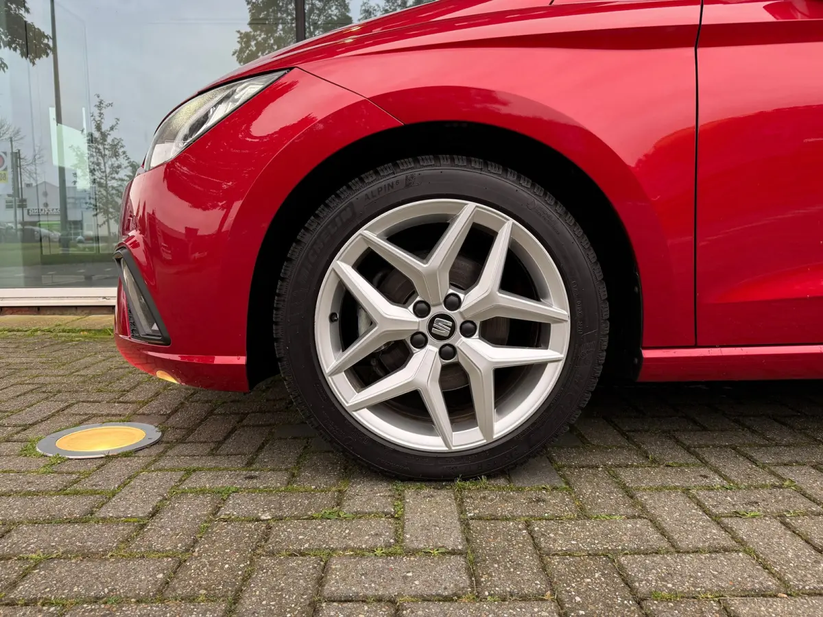 1.0 TSI FR Business Intense - Pano/Schuifdak - Climate - Navi - Org.NL