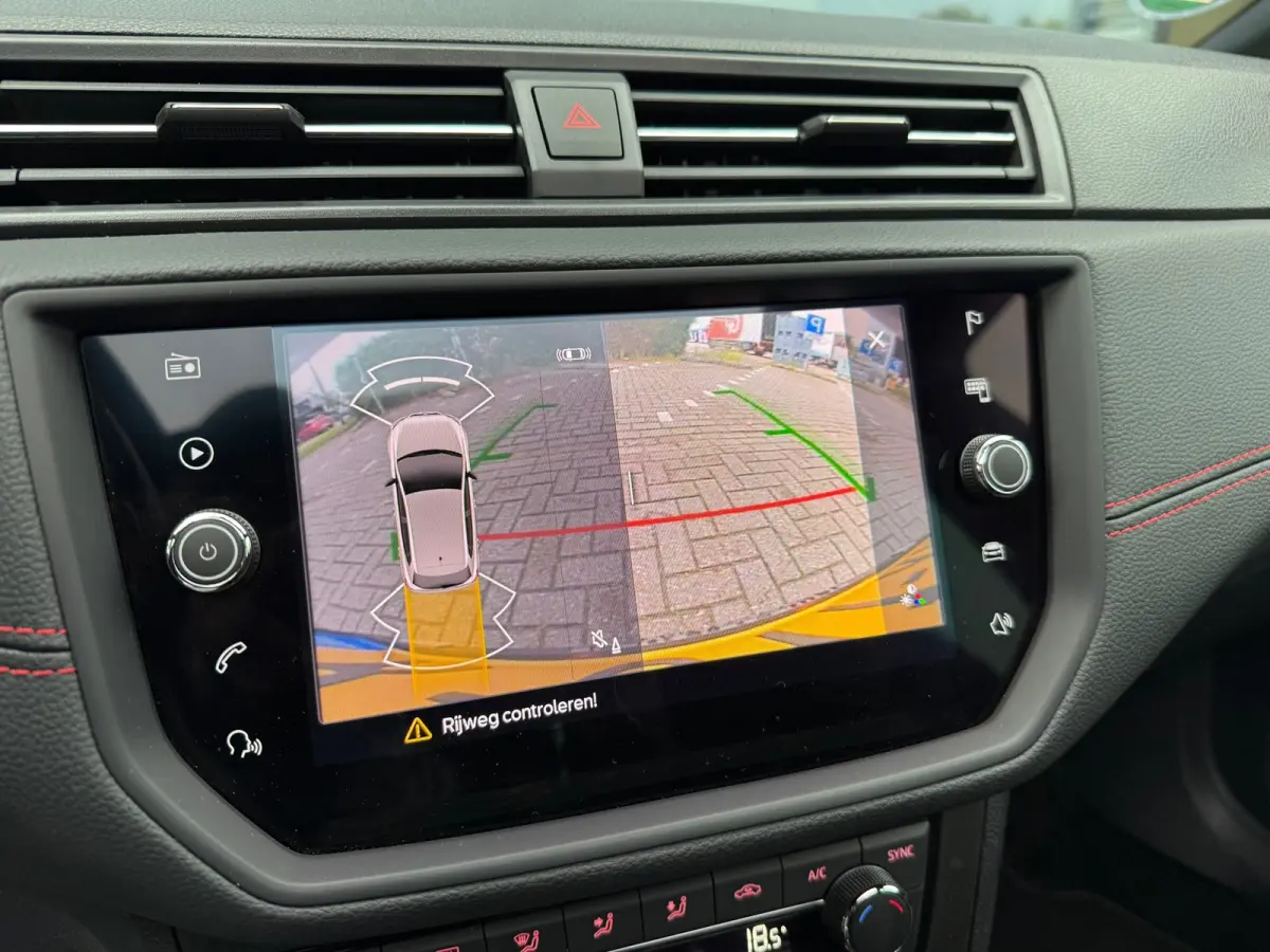 1.0 TSI FR Business Intense - Pano/Schuifdak - Climate - Navi - Org.NL