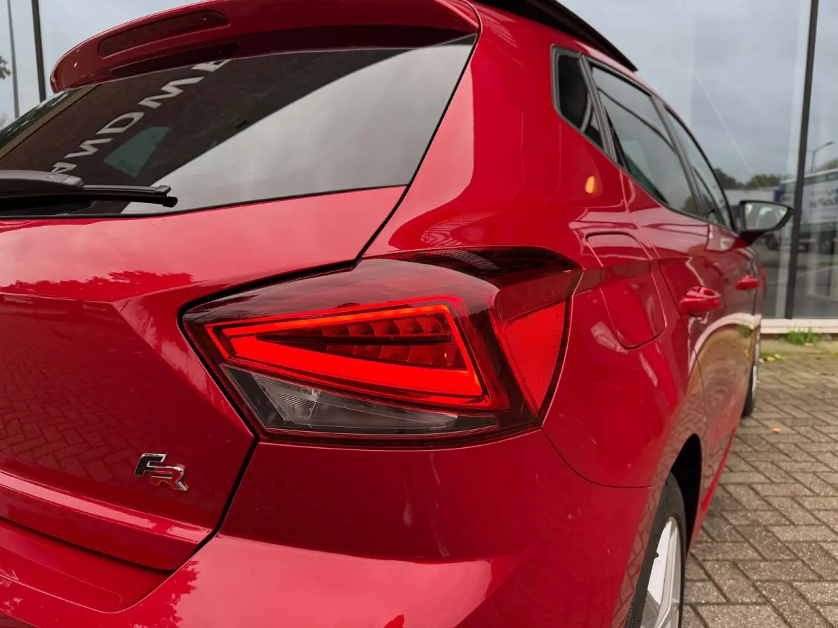 1.0 TSI FR Business Intense - Pano/Schuifdak - Climate - Navi - Org.NL