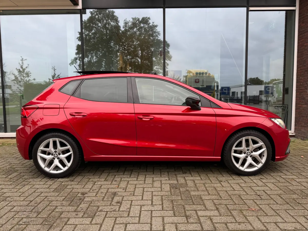 1.0 TSI FR Business Intense - Pano/Schuifdak - Climate - Navi - Org.NL