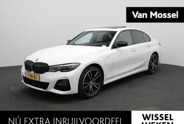 320e Business Edition Plus | Automaat | Apple Carplay / Android Auto | Panoramadak | Achteruitrijcamera | Parkeersensoren | Stoelverwarming | Stuurverwarming |