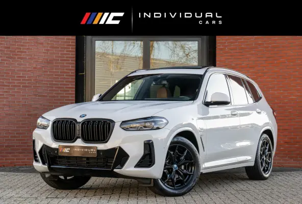 xDrive30e M-Sport Pano HuD Trekhaak Camera 94% SOH