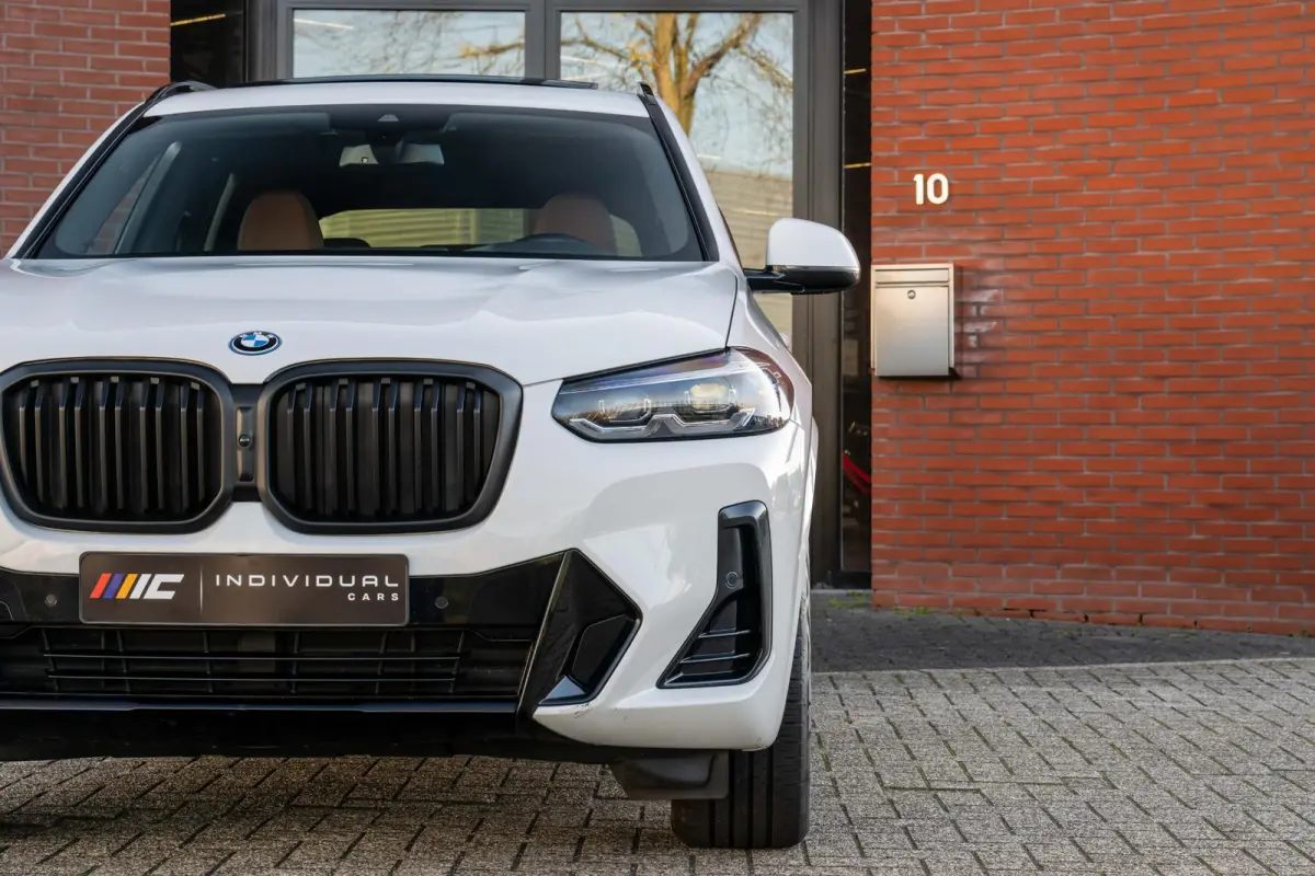 xDrive30e M-Sport Pano HuD Trekhaak Camera 94% SOH