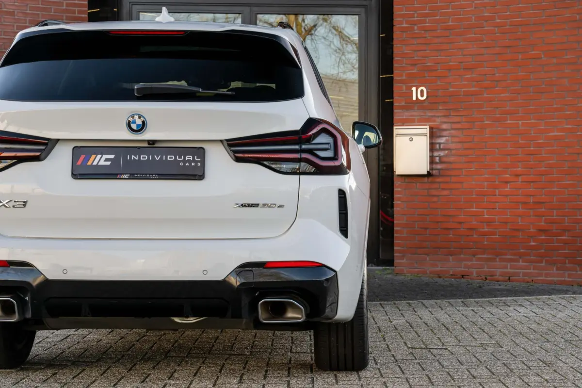 xDrive30e M-Sport Pano HuD Trekhaak Camera 94% SOH