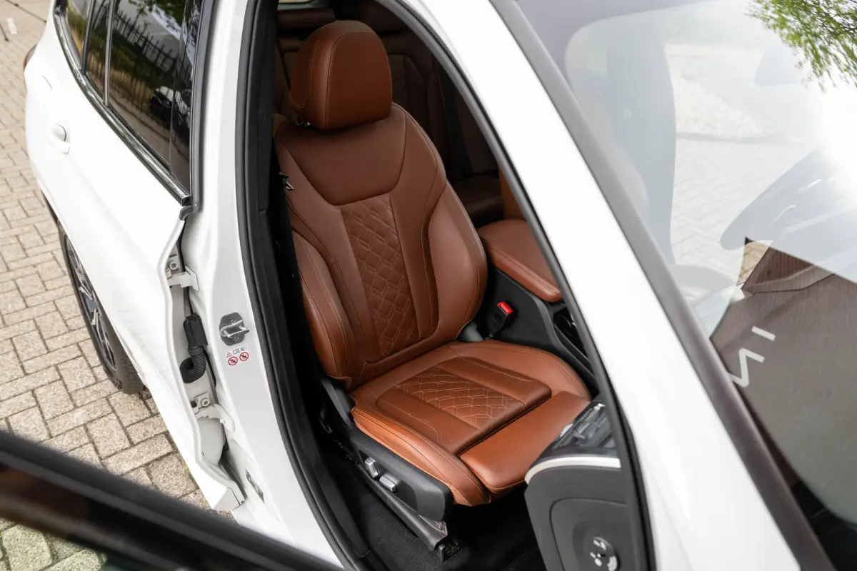 xDrive30e M-Sport Pano HuD Trekhaak Camera 94% SOH