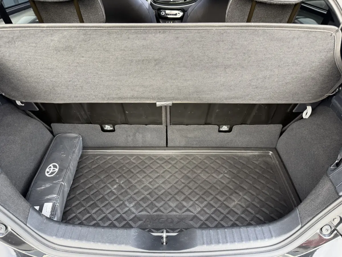 1.0 VVT-i S-CVT Premium | Schuif dak | JBL | Clima | Rijklaar!!