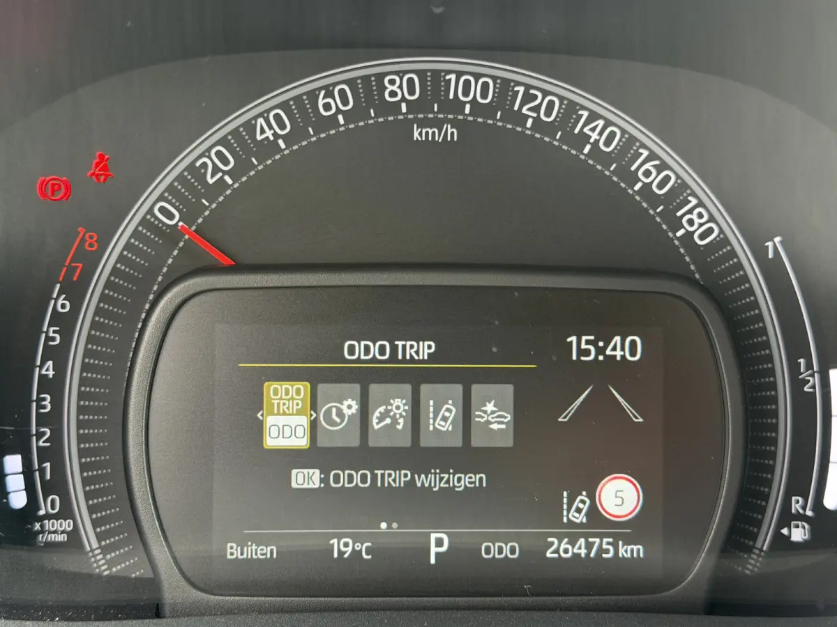 1.0 VVT-i S-CVT Premium | Schuif dak | JBL | Clima | Rijklaar!!