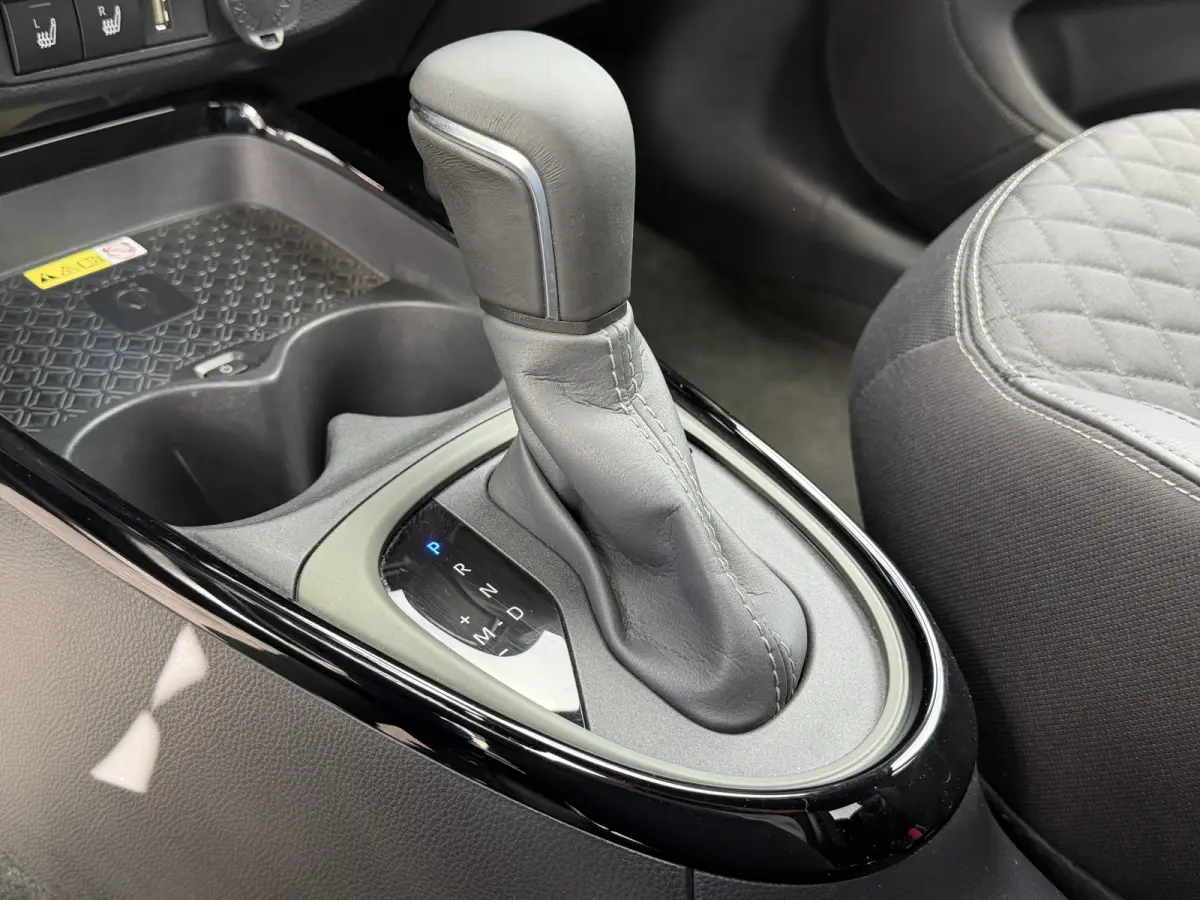 1.0 VVT-i S-CVT Premium | Schuif dak | JBL | Clima | Rijklaar!!