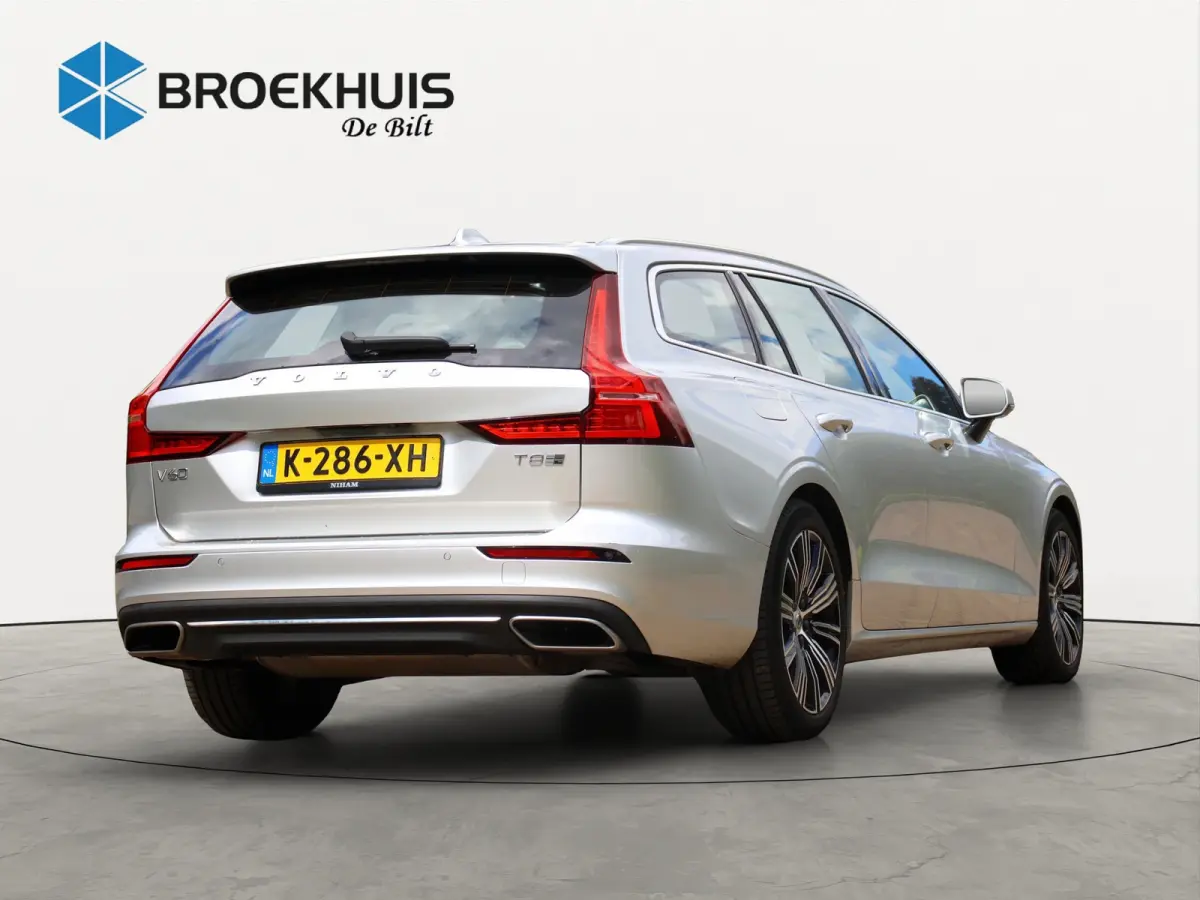 2.0 T8 Twin Engine AWD Momentum Pro | PANODAK | STOEL + STUURVERWARMING | DODE HOEK | ADAPTIVE CRUISE | CAMERA | PARK SENS V+A | ELEKTR. STOEL INCL. MEMORY