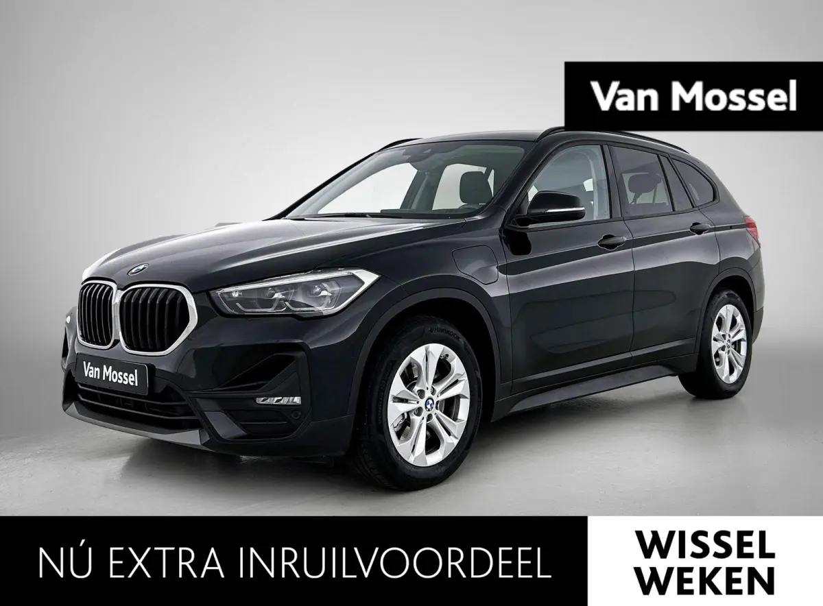 xDrive25e | Automaat | Achteruitrijcamera | Parkeersensoren | Stoelverwarming |