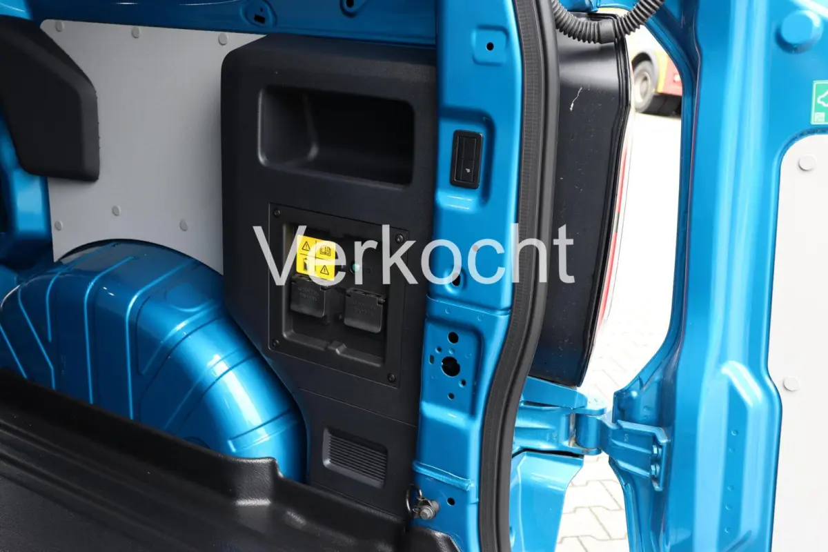 L1H1 SPORT 65 kWh l ELEK. SCHUIFDEUR l B&O SOUND l PRO POWER l FULL OPTION!