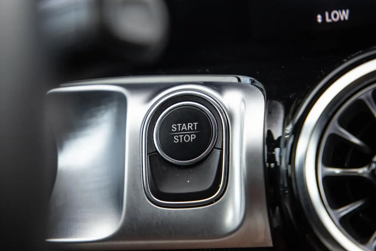 300 4MATIC AMG Line 67 kWh CARPLAY / CAMERA / SFEERVERLICHTING / LEER / STOELVERWARMING