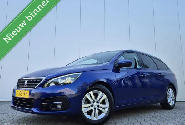 1.2 PURETECH EXECUTIVE/PANO/LED/TREKHAAK/CARPLAY/CRUISE/LANE ASSIST