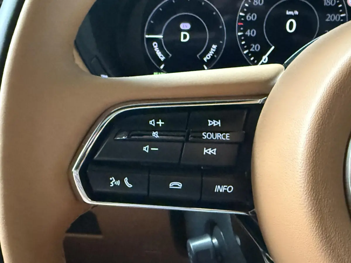 2.5 e-SkyActiv PHEV Homura Plus | PANO | BOSE | 20”MATT LMV