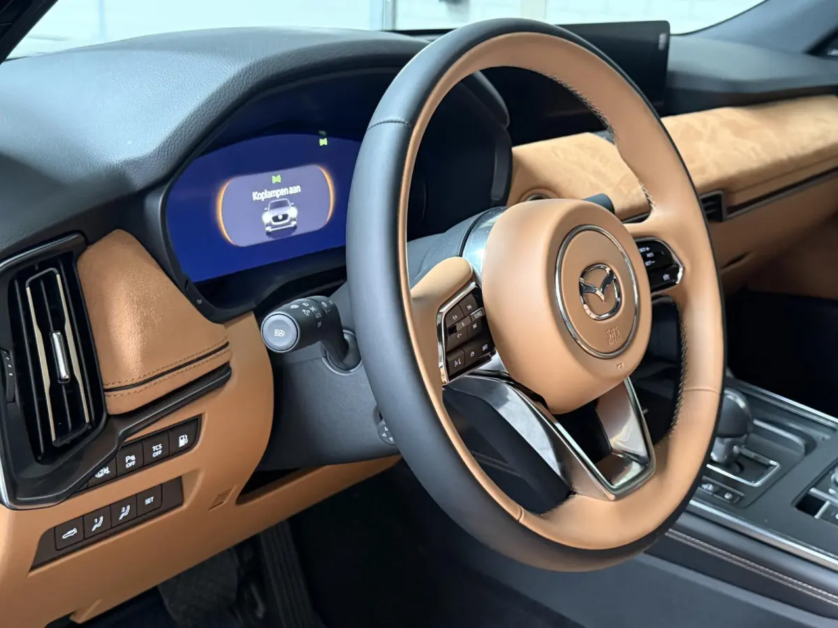 2.5 e-SkyActiv PHEV Homura Plus | PANO | BOSE | 20”MATT LMV