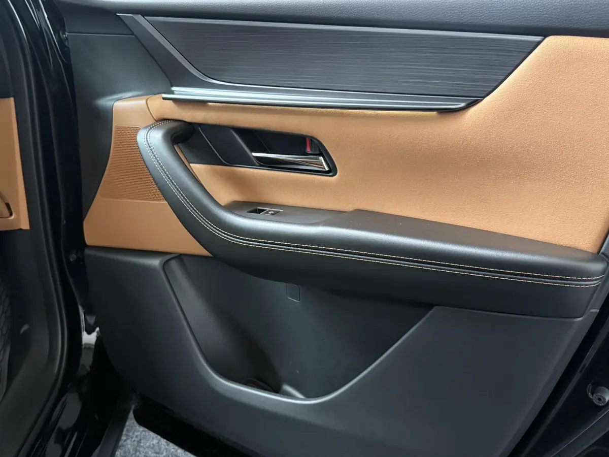 2.5 e-SkyActiv PHEV Homura Plus | PANO | BOSE | 20”MATT LMV