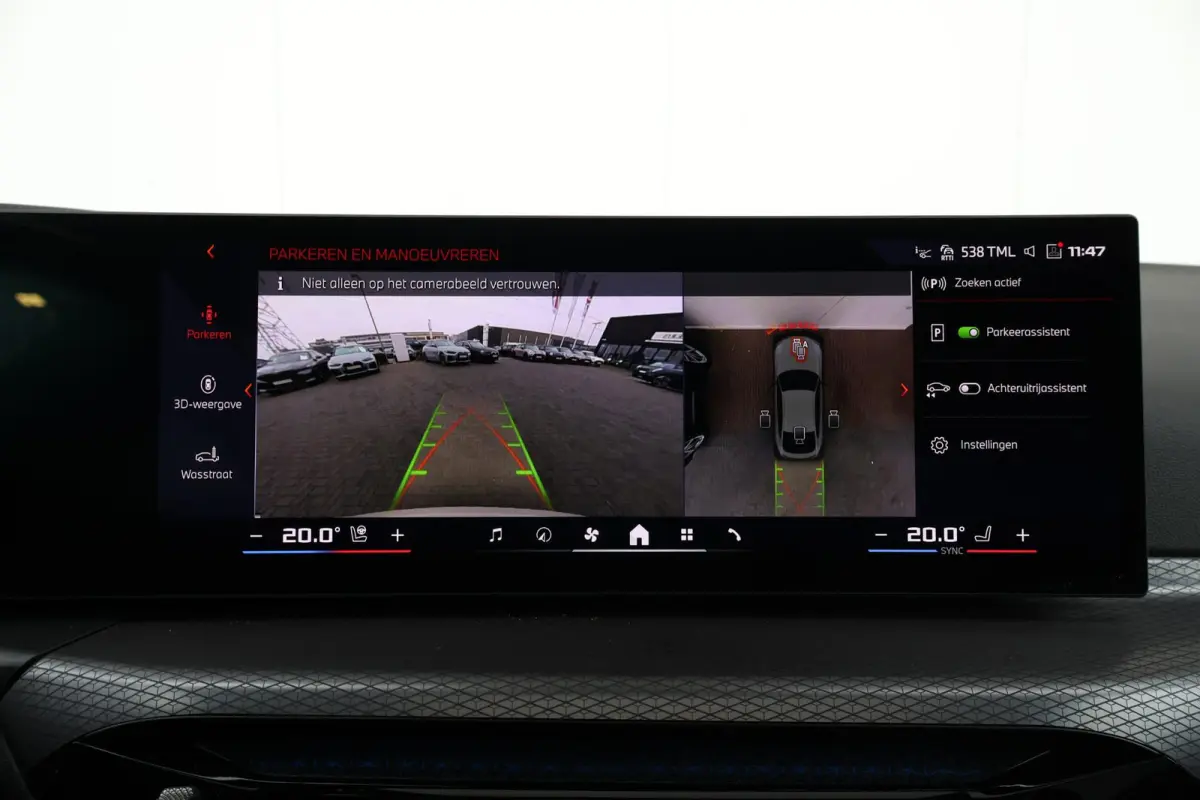 M60 84 kWh | Sport Pakket Pro | Panorama Dak | Harman Kardon | Elektr. Stoelen | Driving Assistant Professional | 20'' LM |
